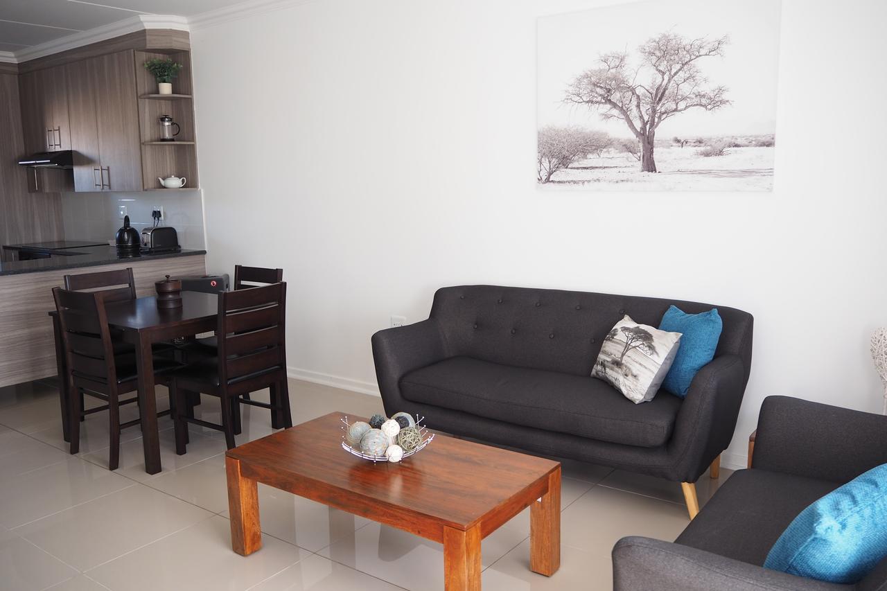 Or Tambo Self Catering Apartments, The Willows Boksburg Zewnętrze zdjęcie