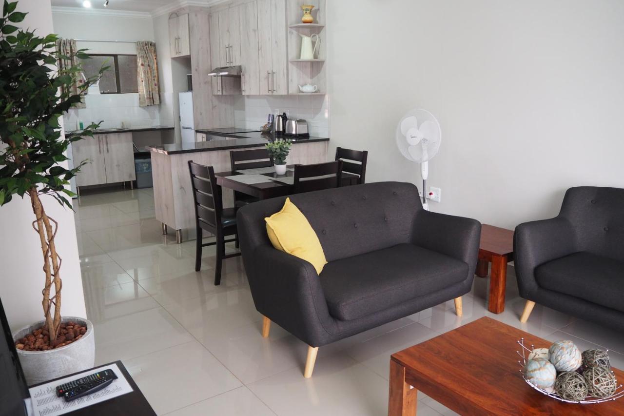 Or Tambo Self Catering Apartments, The Willows Boksburg Zewnętrze zdjęcie