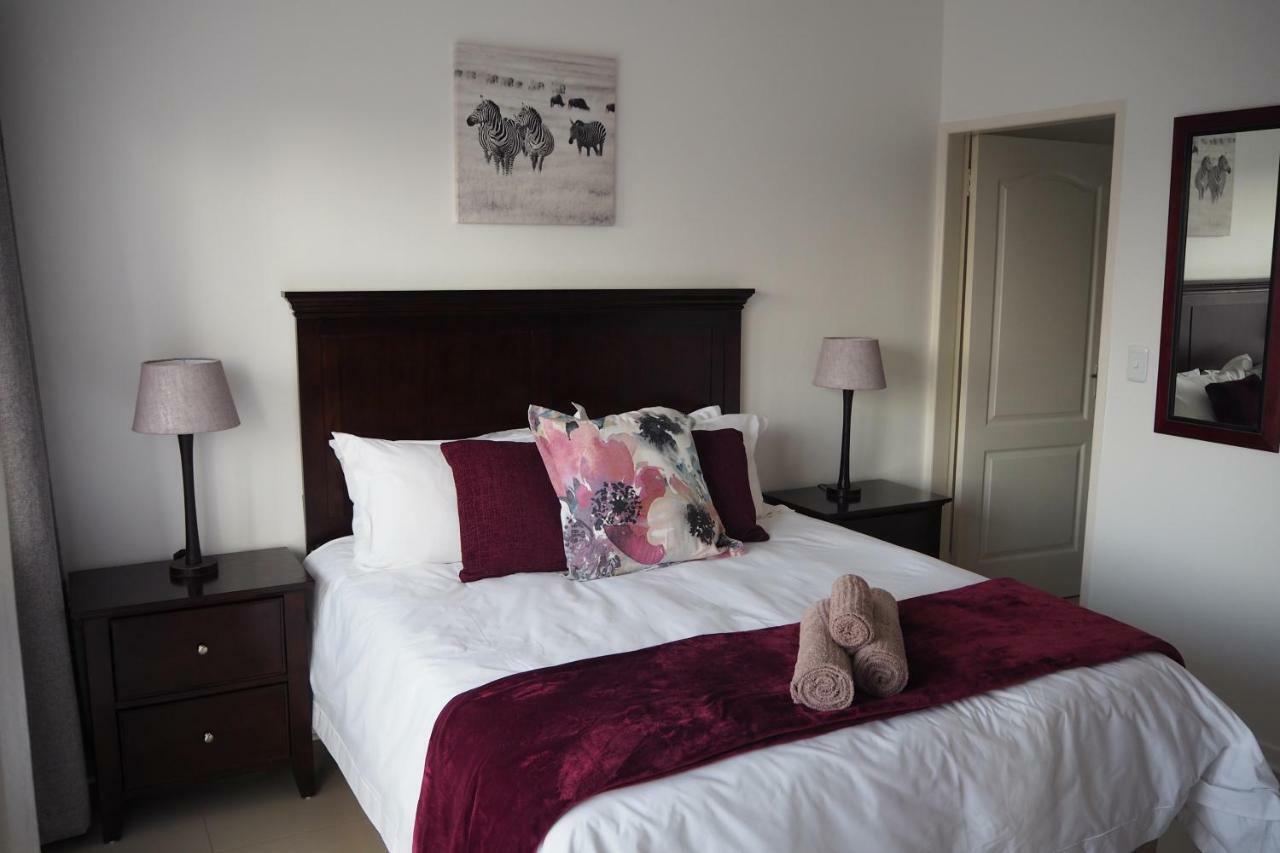 Or Tambo Self Catering Apartments, The Willows Boksburg Zewnętrze zdjęcie